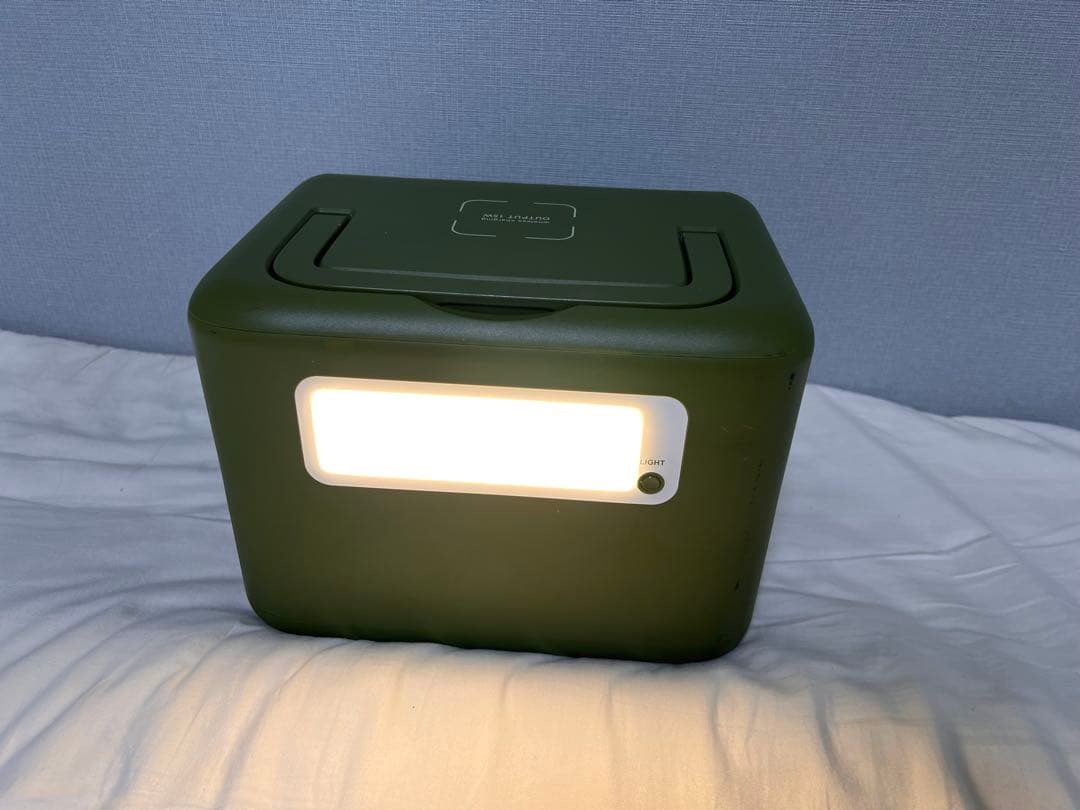 VASTLAND ポータブル電源 充電器付き