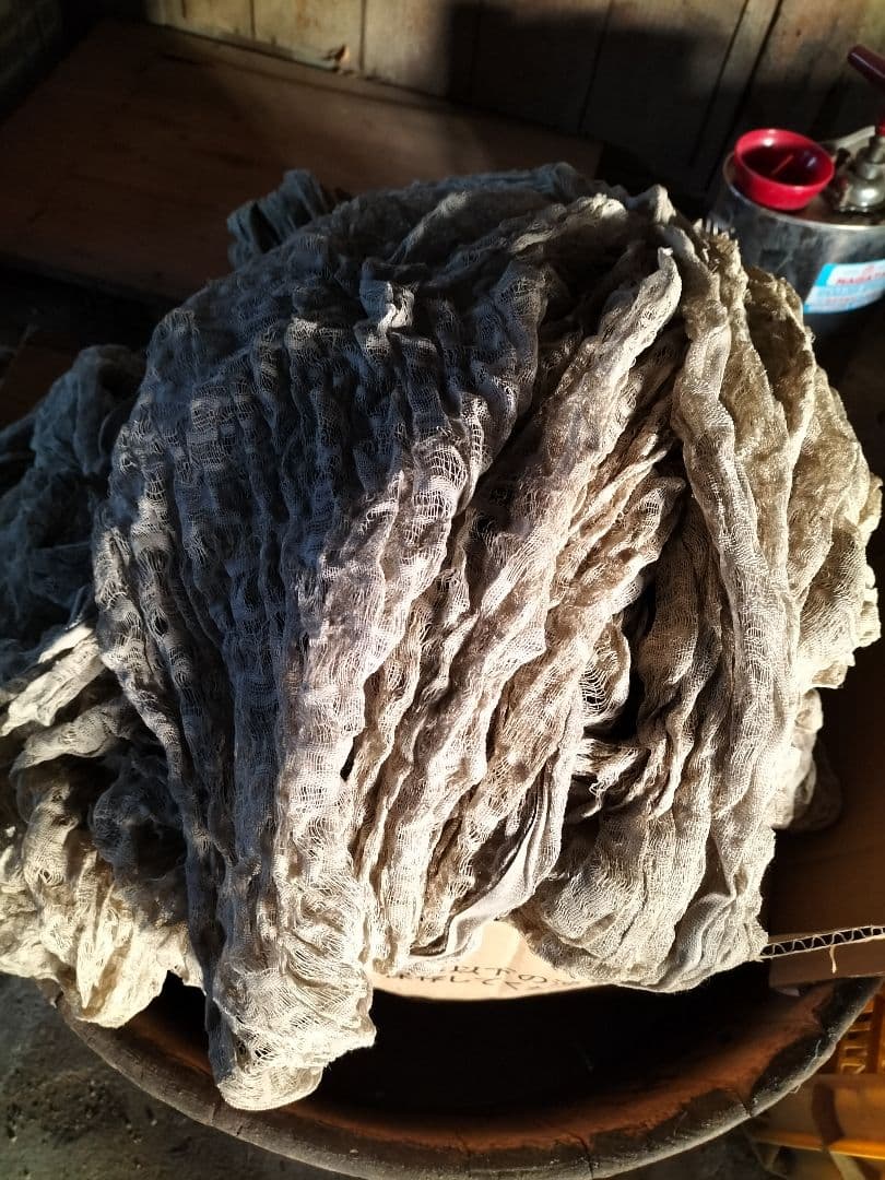 農業に使っていたそうです。カバー不織布？商品説明必読を　量がある感じです