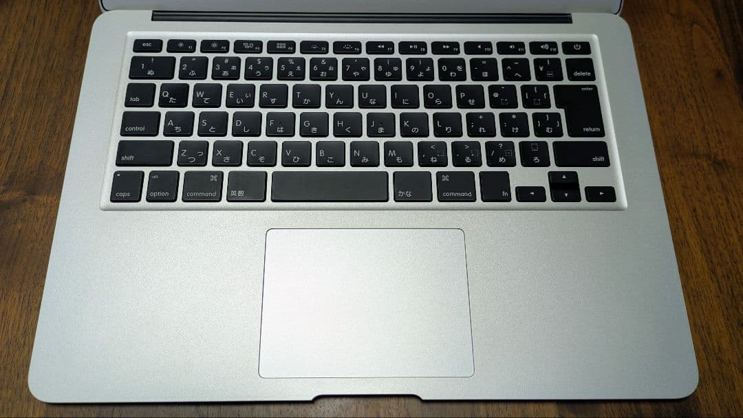 MacBook Air 13″ 2017 8GB/256GB 充放電 80回