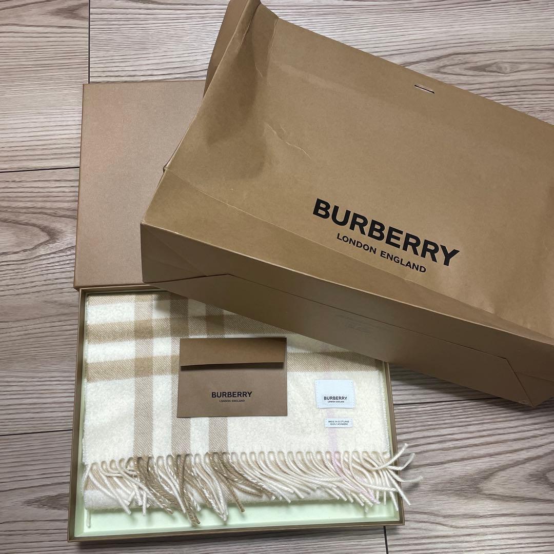 BURBERRY アイボリー チェック柄マフラー