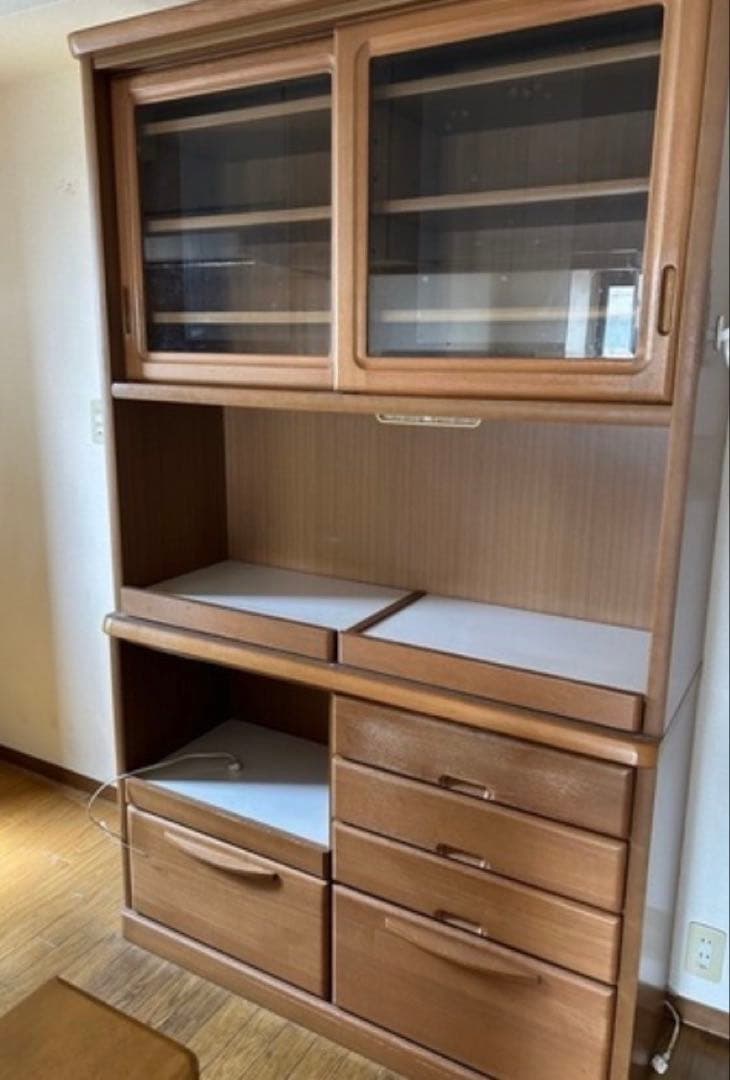 kiwi　食器棚　上