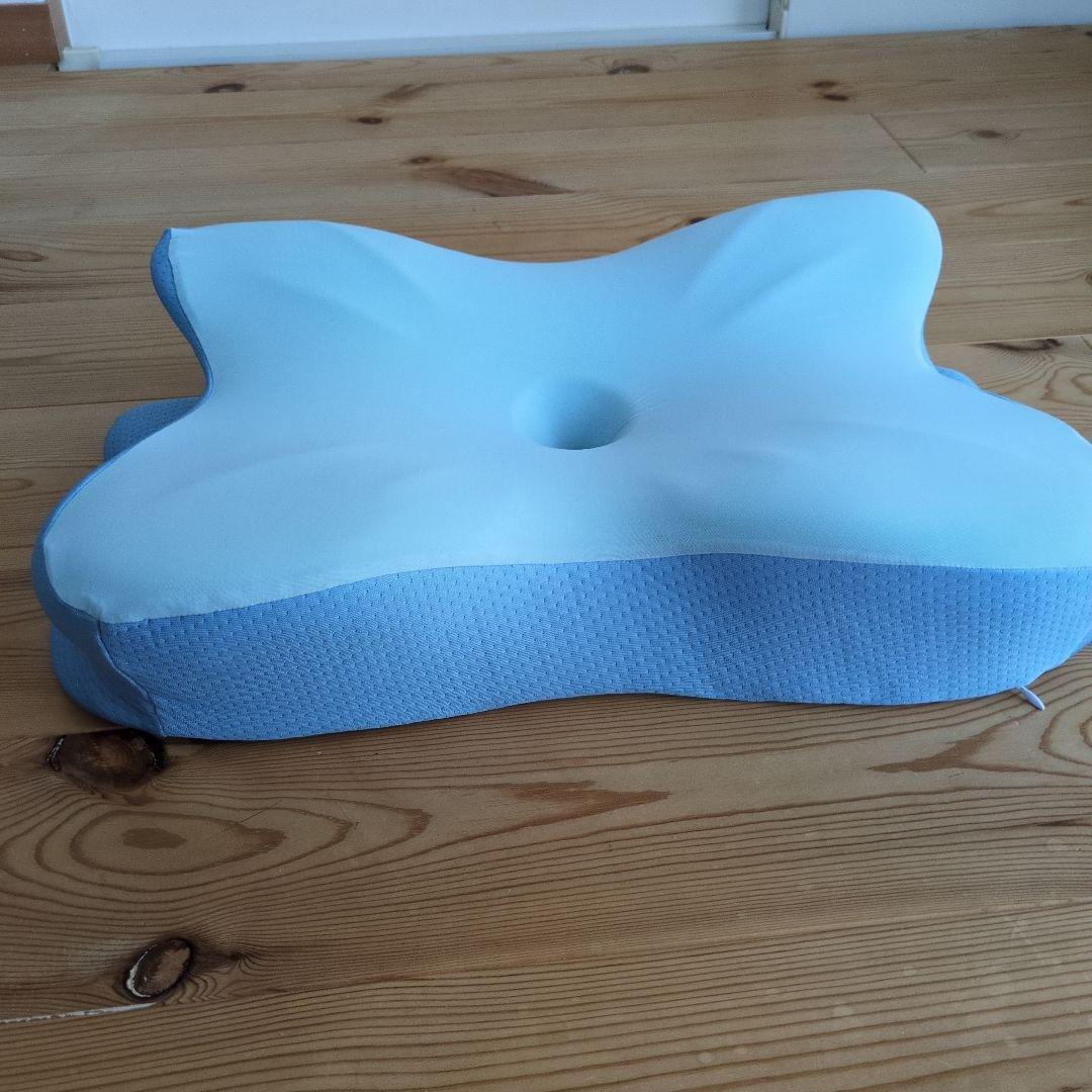 derila メモリーフォーム 波型枕 　2個