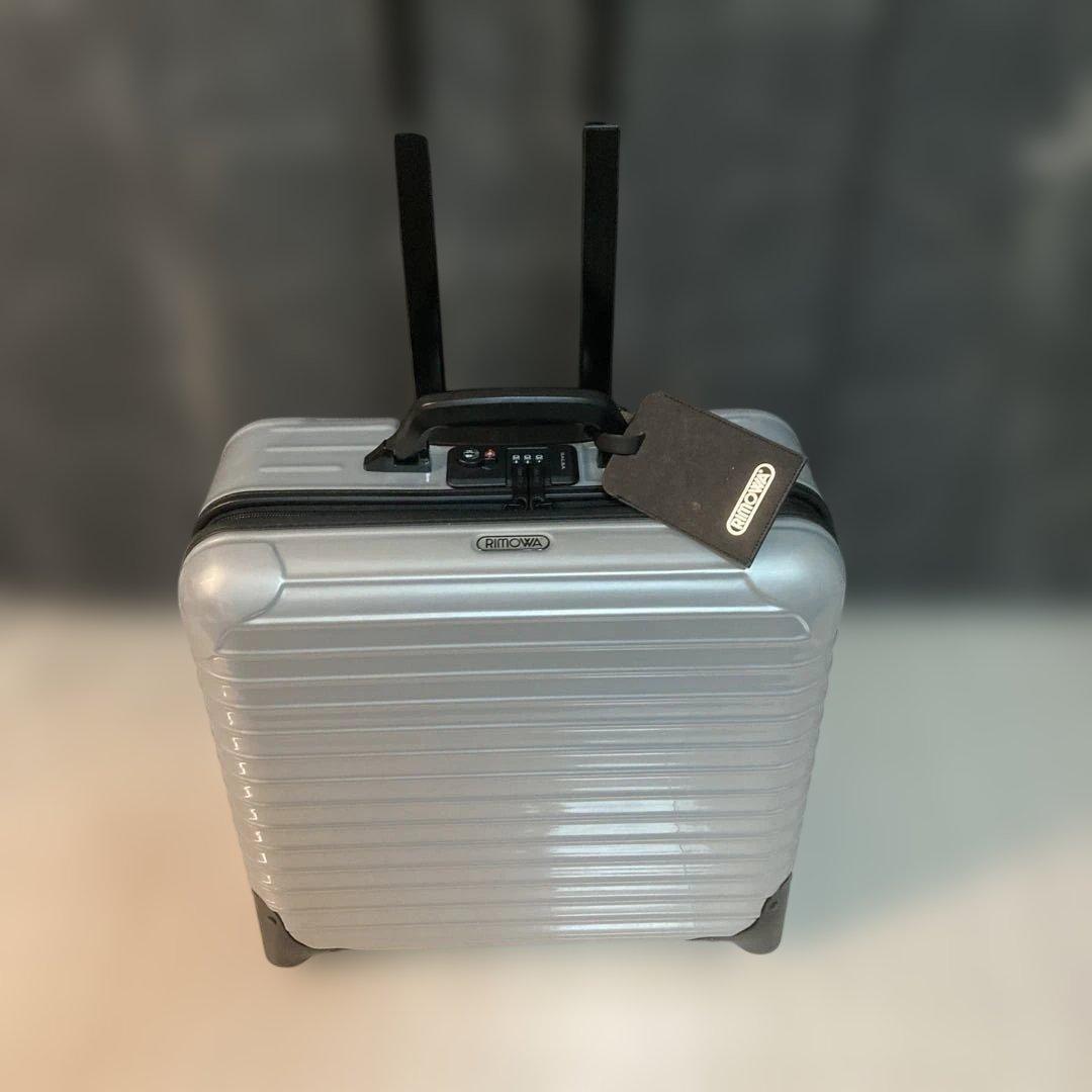 シュウ　リモワ　スーツケース Salsa 23L