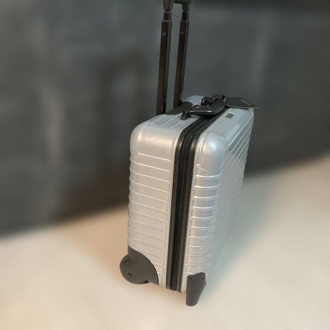 シュウ　リモワ　スーツケース Salsa 23L