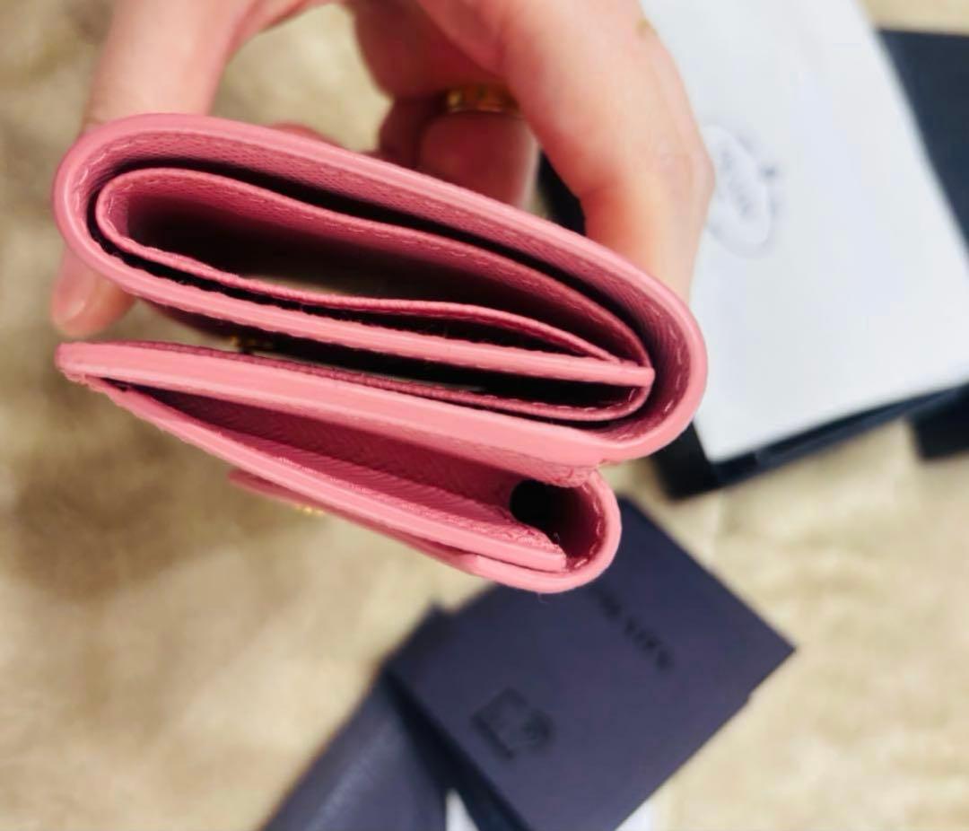 プラダ　ミニ財布　ピンク　サフィアーノレザー　美品