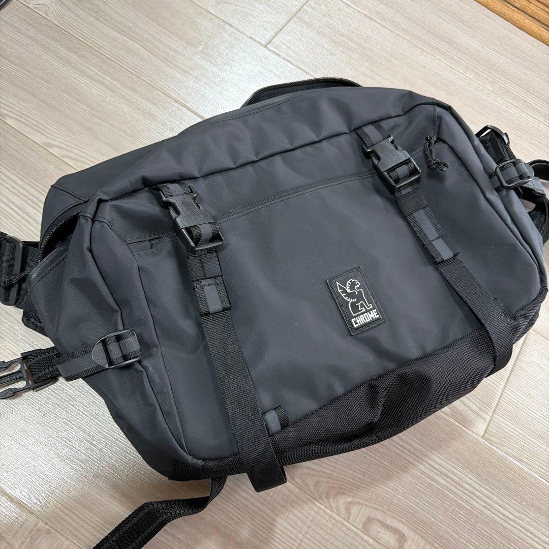 Chrome ブラック ボディバッグ