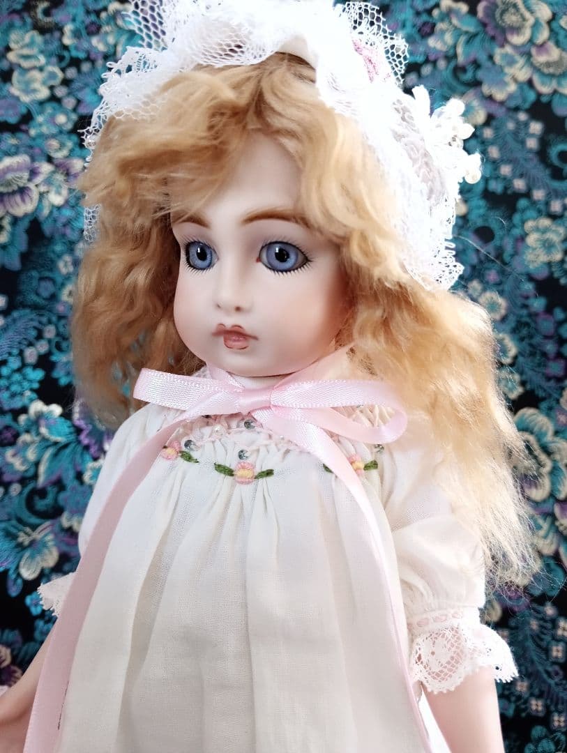 ビスクドール❤️小さな小さなブロンドモヘアのBruサークルドット❤️