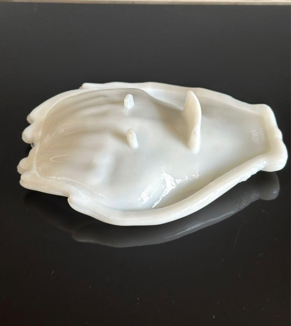 ミッドセンチュリー　ソープディッシュ　ハンドトレイ　ミルクガラス　AVON