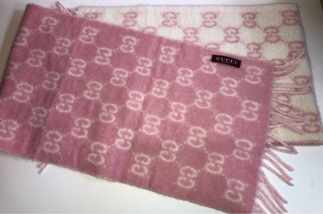 グッチ　ピンク GGロゴ マフラー.