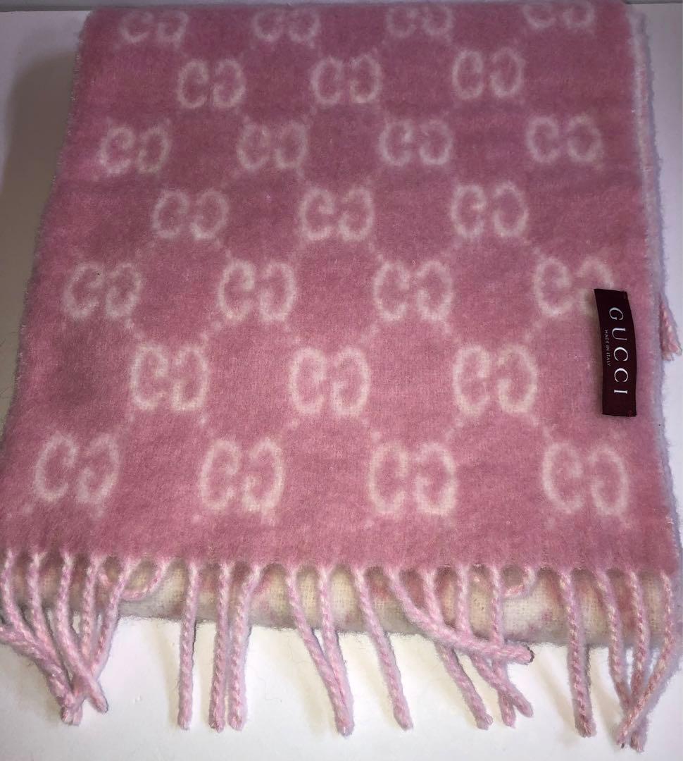 グッチ　ピンク GGロゴ マフラー.