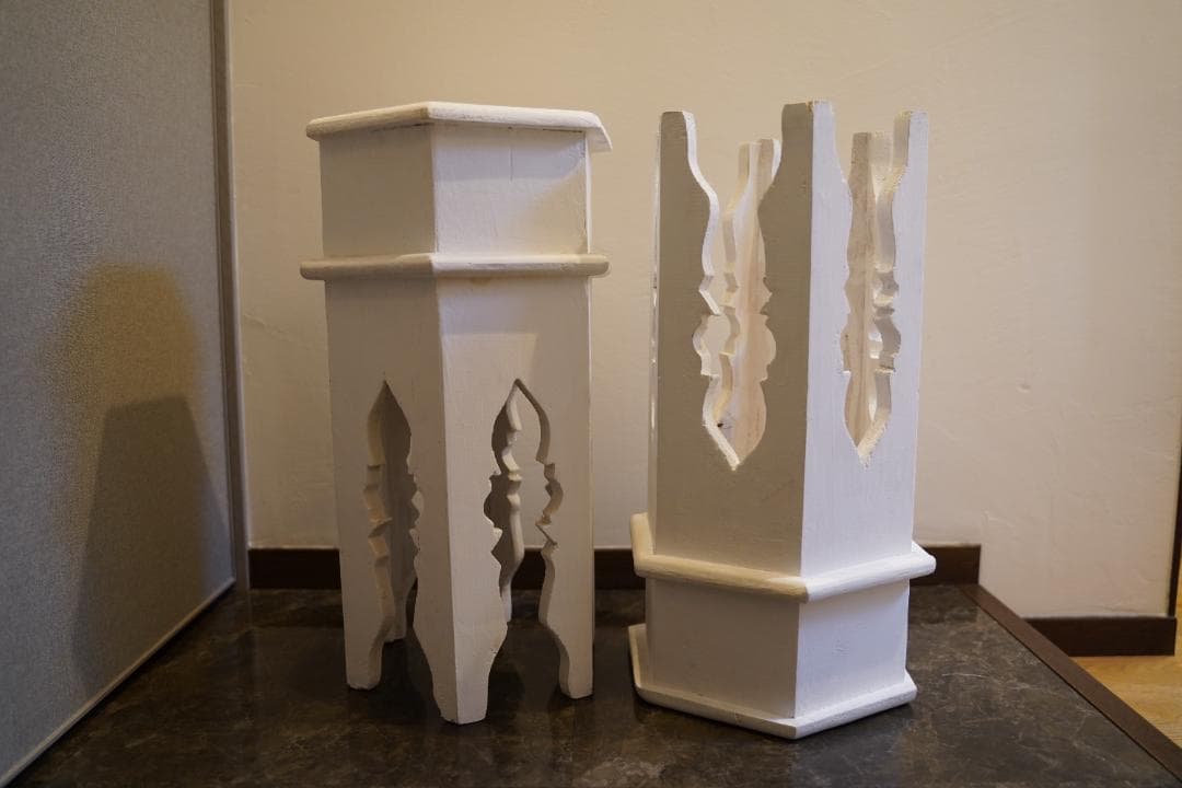 モロッコ雑貨 白い六角形木製フラワースタンド2個セット/サイドテーブル/スツール