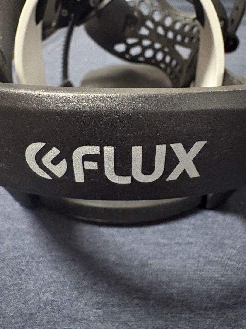 FLUX スノーボードビンディング ホワイト/ブラック