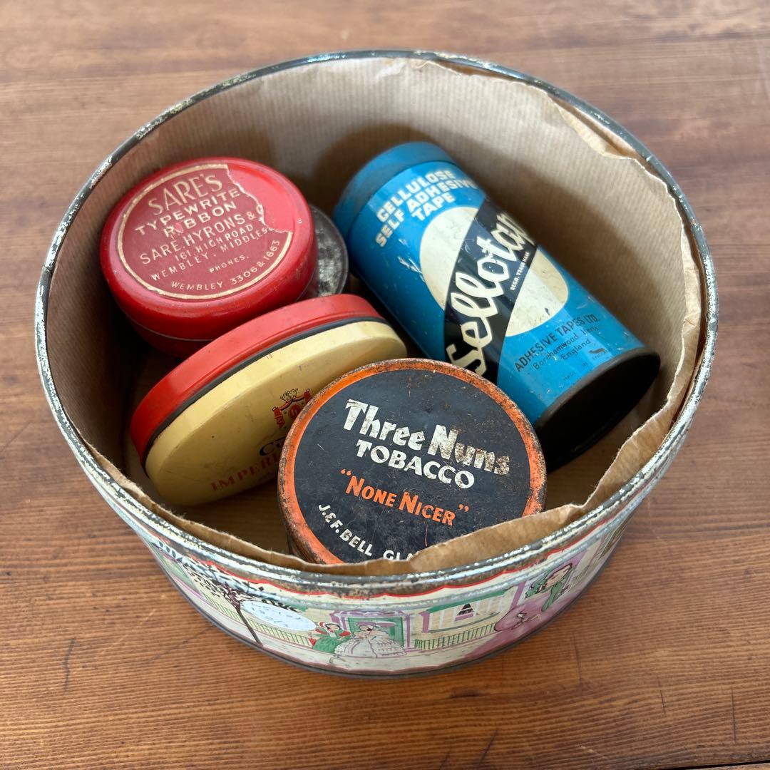 英国アンティークQality Street他　丸型ティン缶7点セット