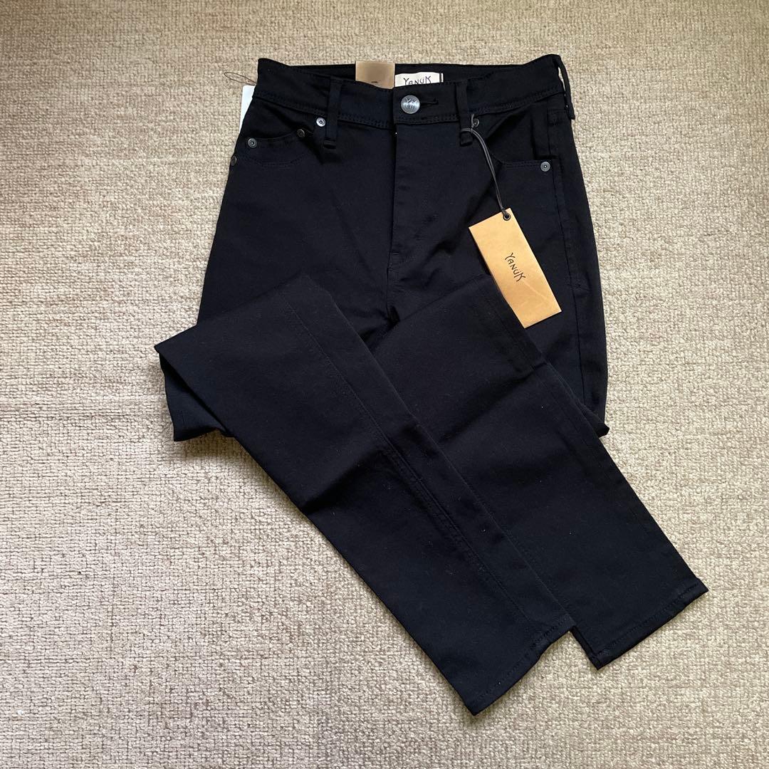【タグ付き未使用品】ヤヌーク パトリシア スキニーデニム サイズ23