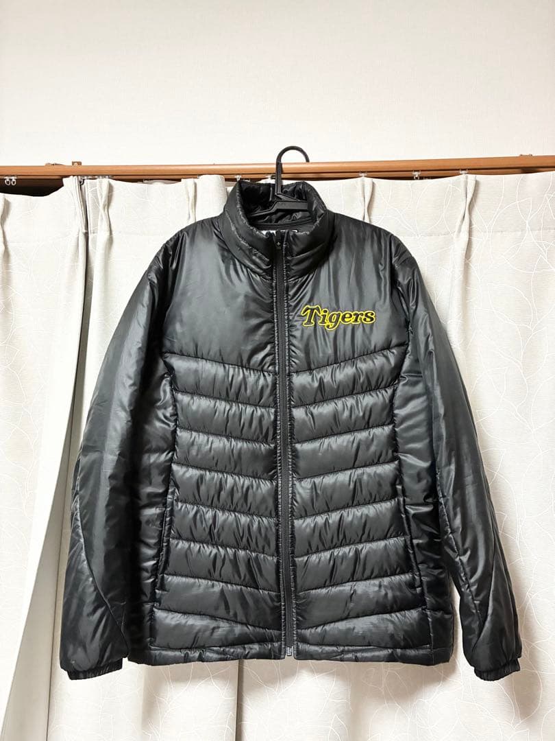 【美品】ミズノ 阪神タイガース ジャケット Lサイズ 黒 ファンクラブ限定