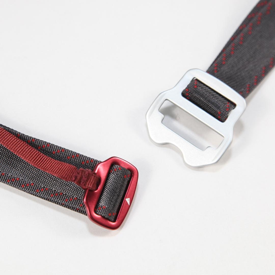 極美品 KLATTERMUSEN ELDNER 2.0 LUMBARPACK