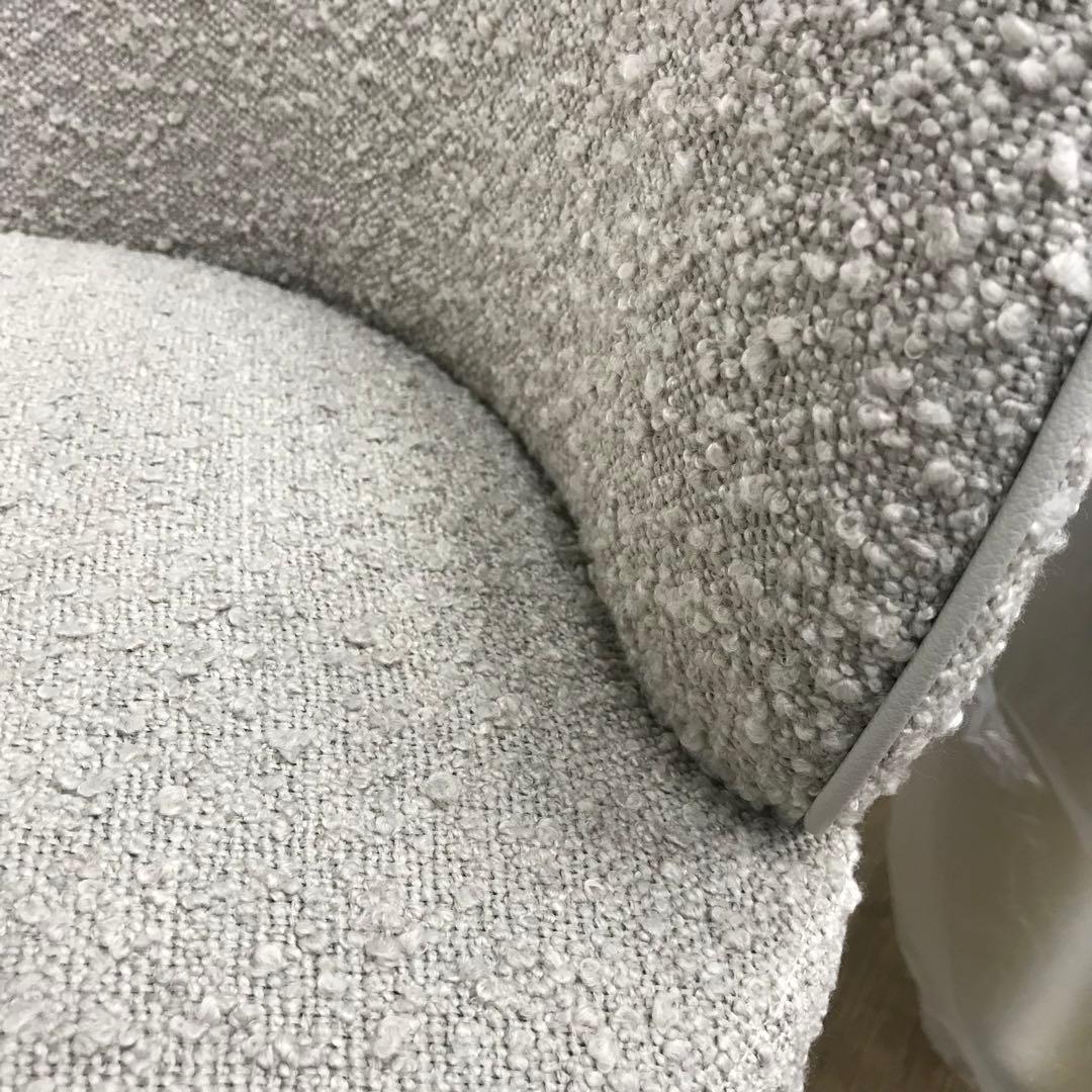 【展示品2025年製】オカムラ　エミーノ　4本脚　キャスター付き