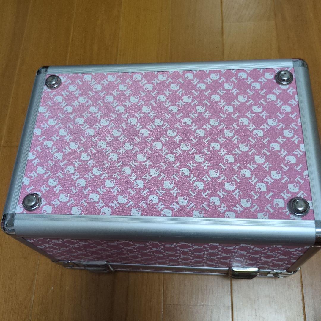 キティちゃん　ブランド風メイクボックス　化粧箱　ピンク　シルバー