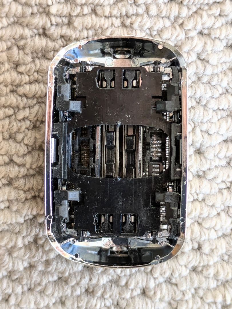 BRAUN　ブラウン シリーズS9 洗浄機付電気シェーバー