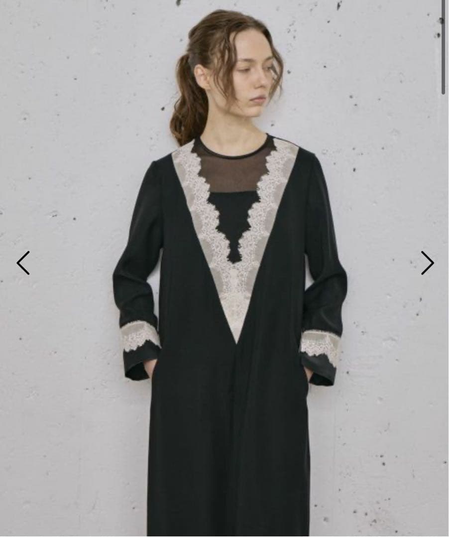 LOKITHO(ロキト) LACED V NECK TUNIC DRESS