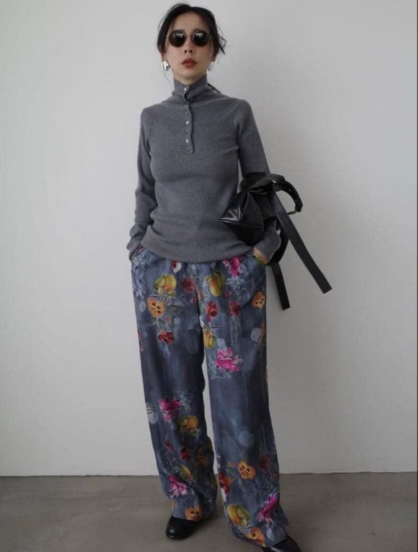 アメリヴィンテージ　UND HIGH NECK BUTTON KNIT TOP