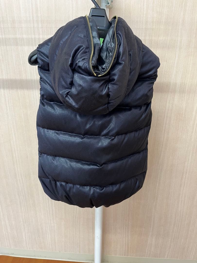 DUVETICA フード付きダウンベスト 40サイズ