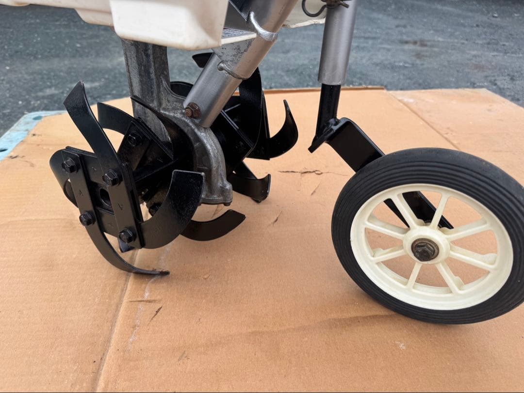 ガソリンエンジン 耕運機。確認済みです しっかり動きます
