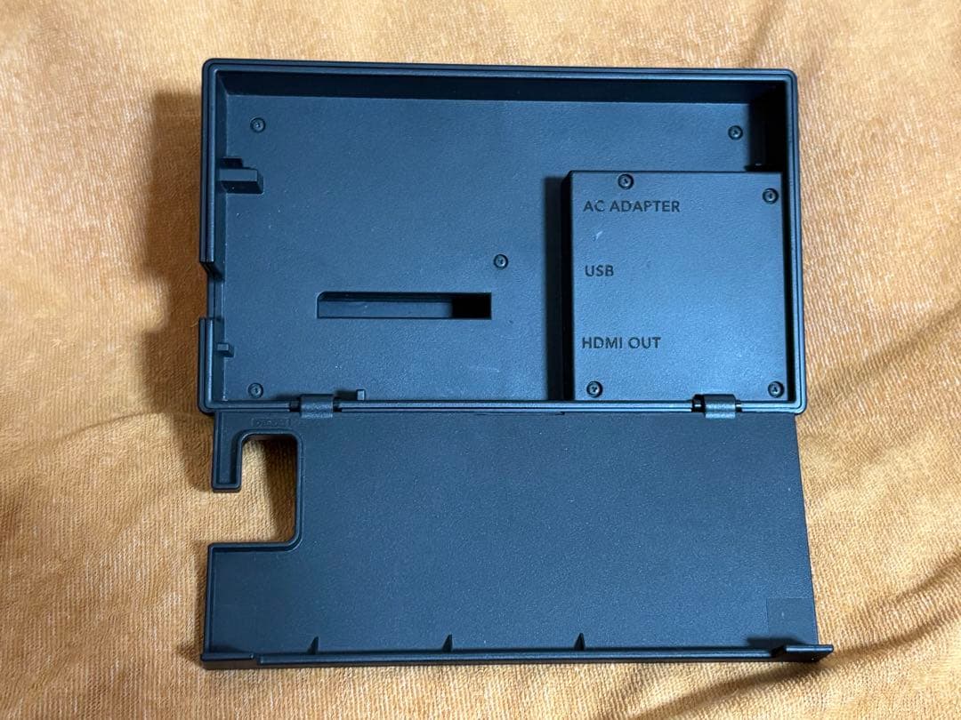 お餅さん専用　【訳あり】Nintendo Switch 本体 赤/青