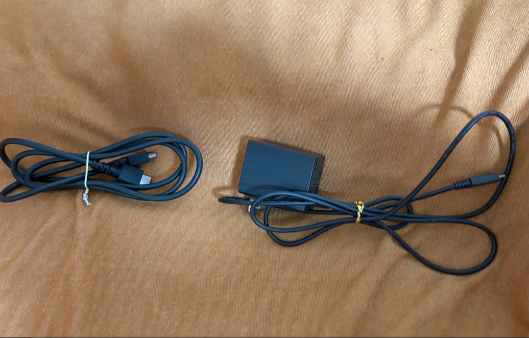 お餅さん専用　【訳あり】Nintendo Switch 本体 赤/青