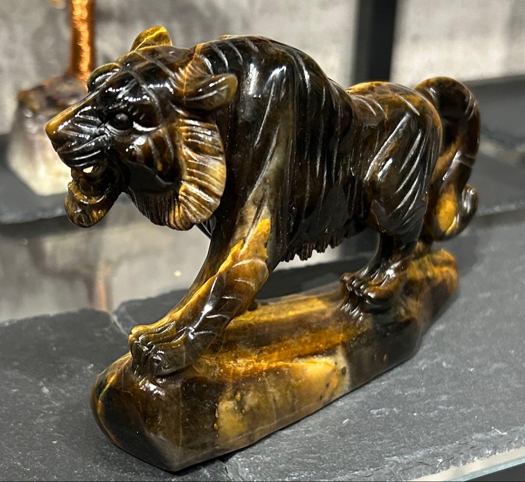 虎置物　タイガーアイ