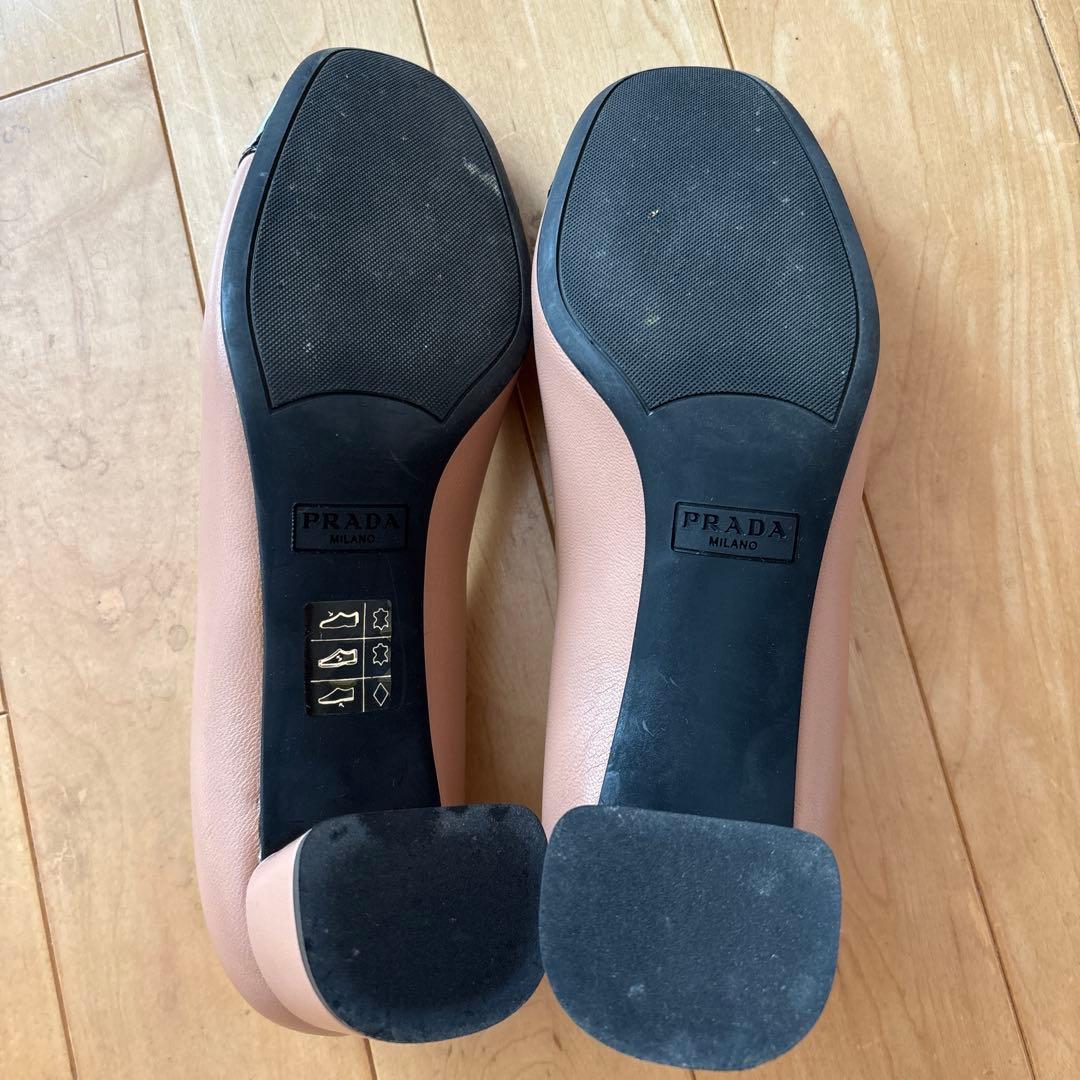 プラダパンプス