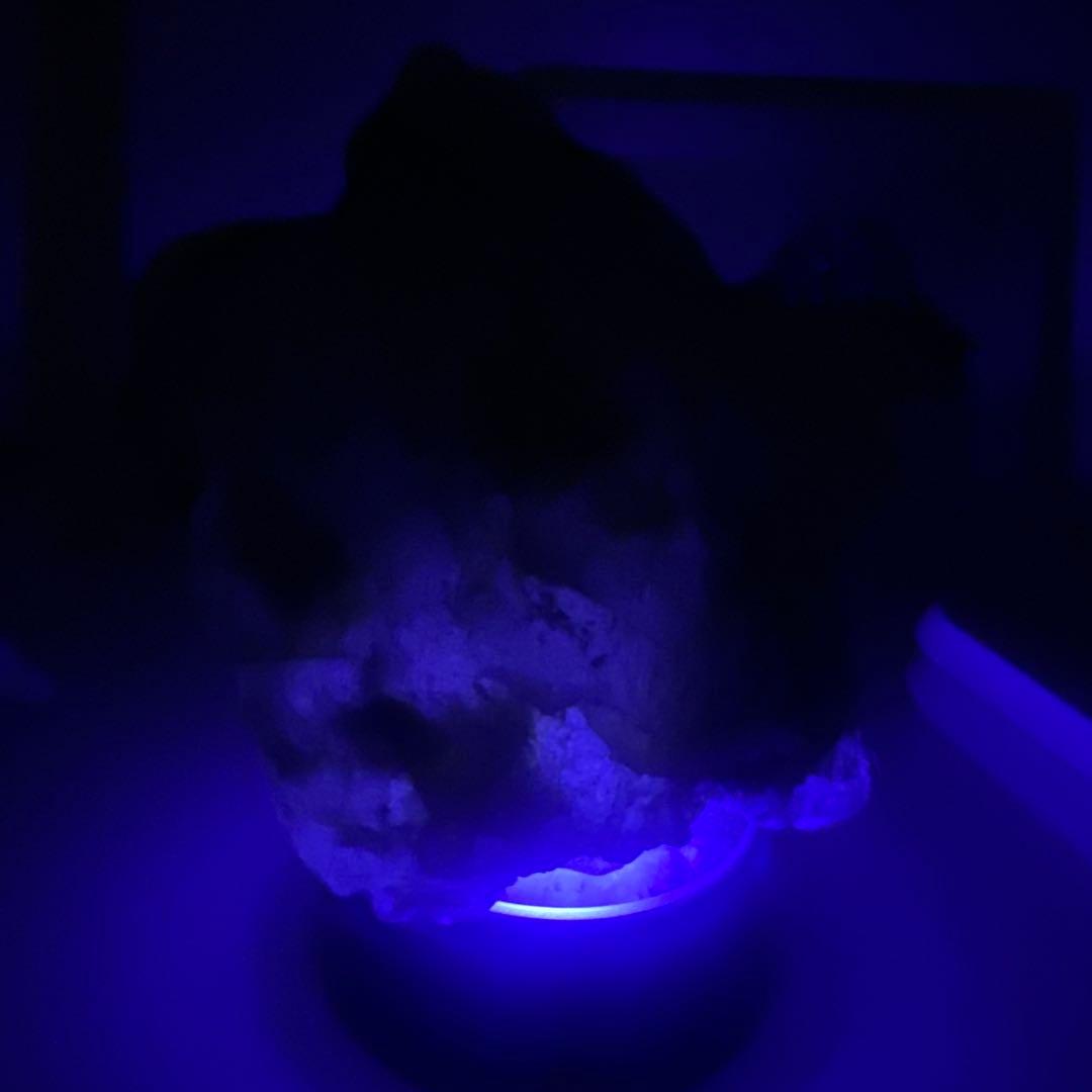 【国産鉱物】青森産　青瑪瑙　原石　ブルーアゲート【特大】1099g