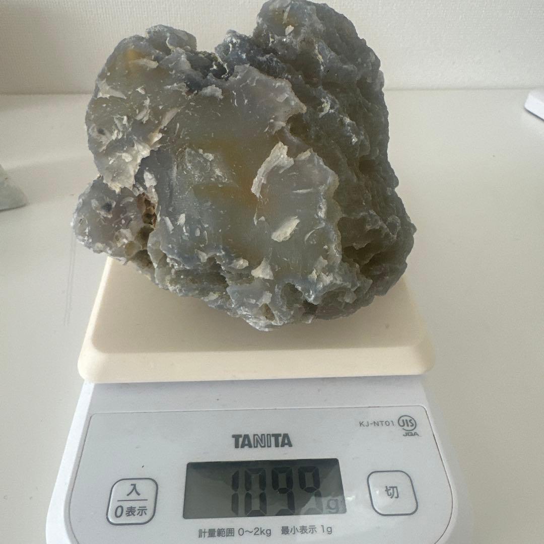 【国産鉱物】青森産　青瑪瑙　原石　ブルーアゲート【特大】1099g