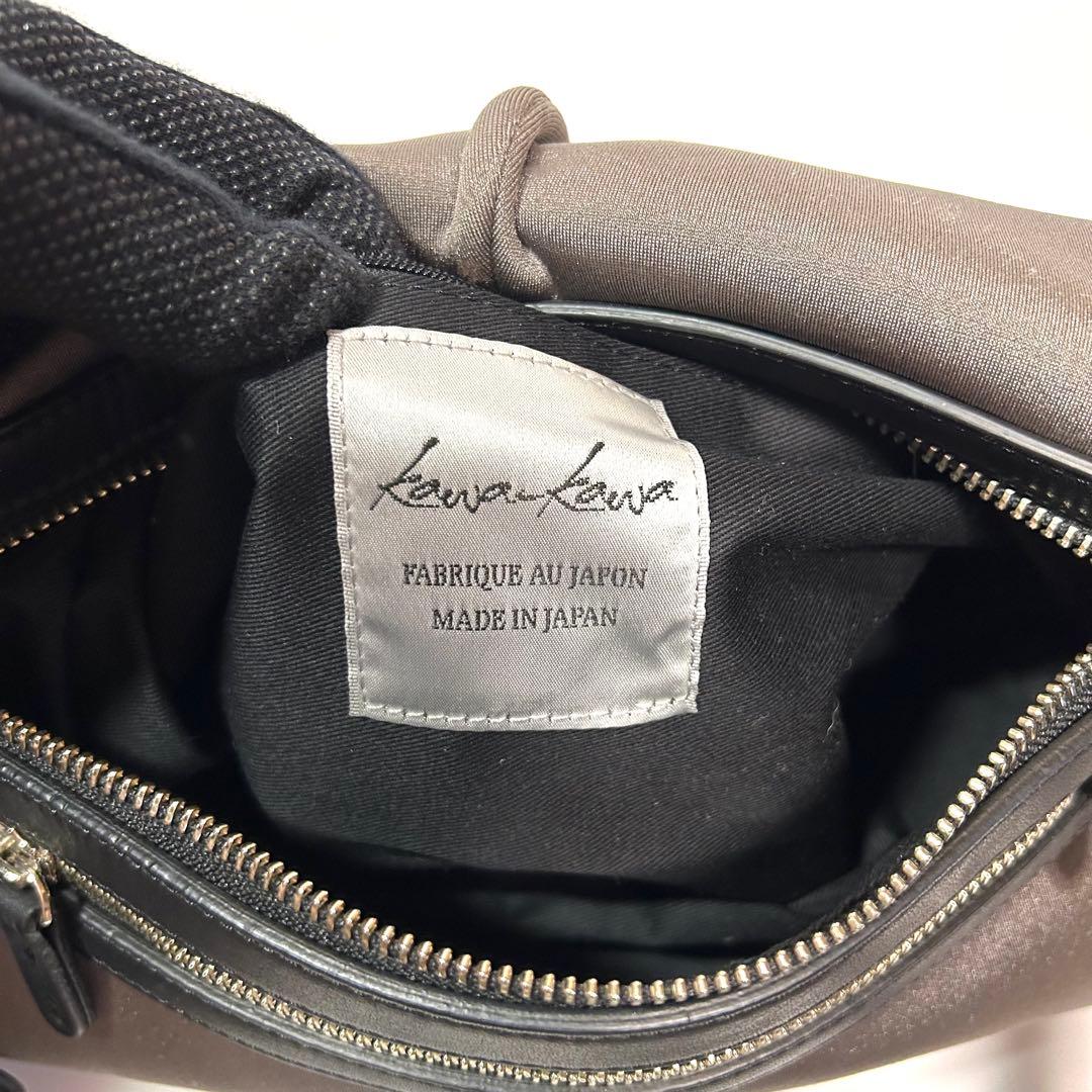 人気✨カワカワ ショルダーバッグ hatomeボディバッグ wet