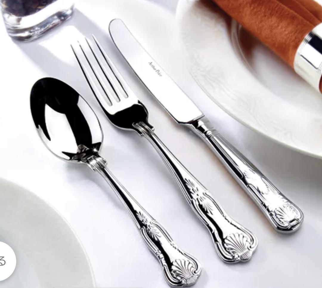 アーサープライス　８人用カトラリーセット　74本