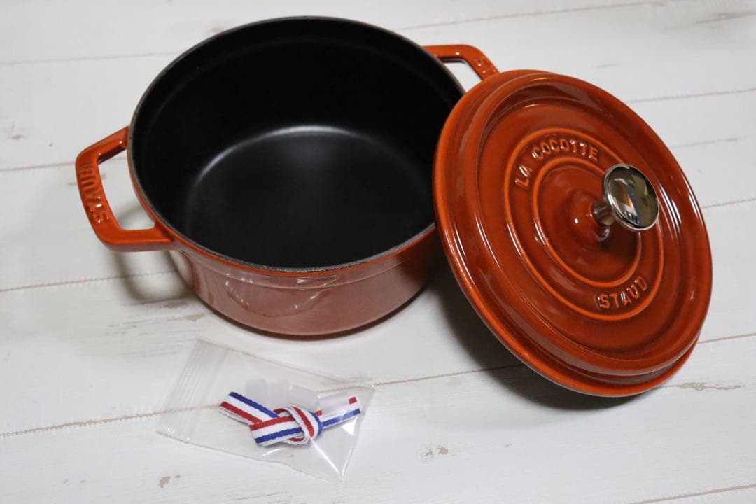 ストウブ　ココットラウンド　18cm シナモン