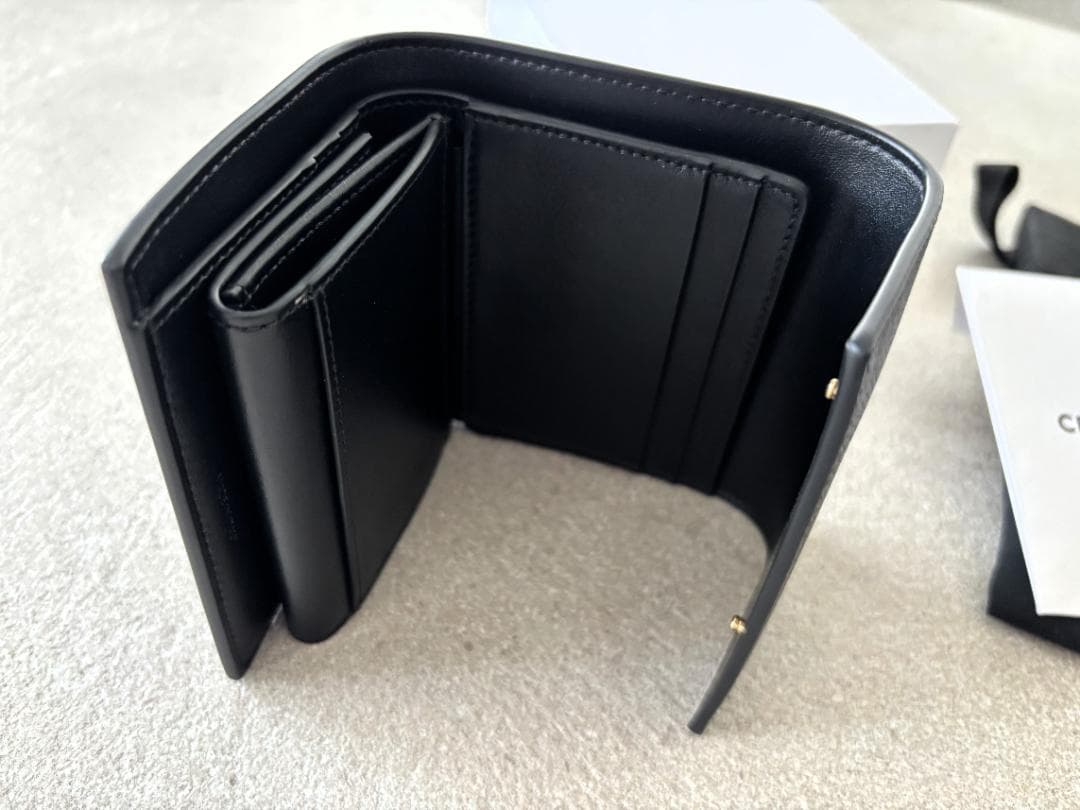 CELINEセリーヌ　スモールトリフォールドウォレット ミニ財布　ブラック
