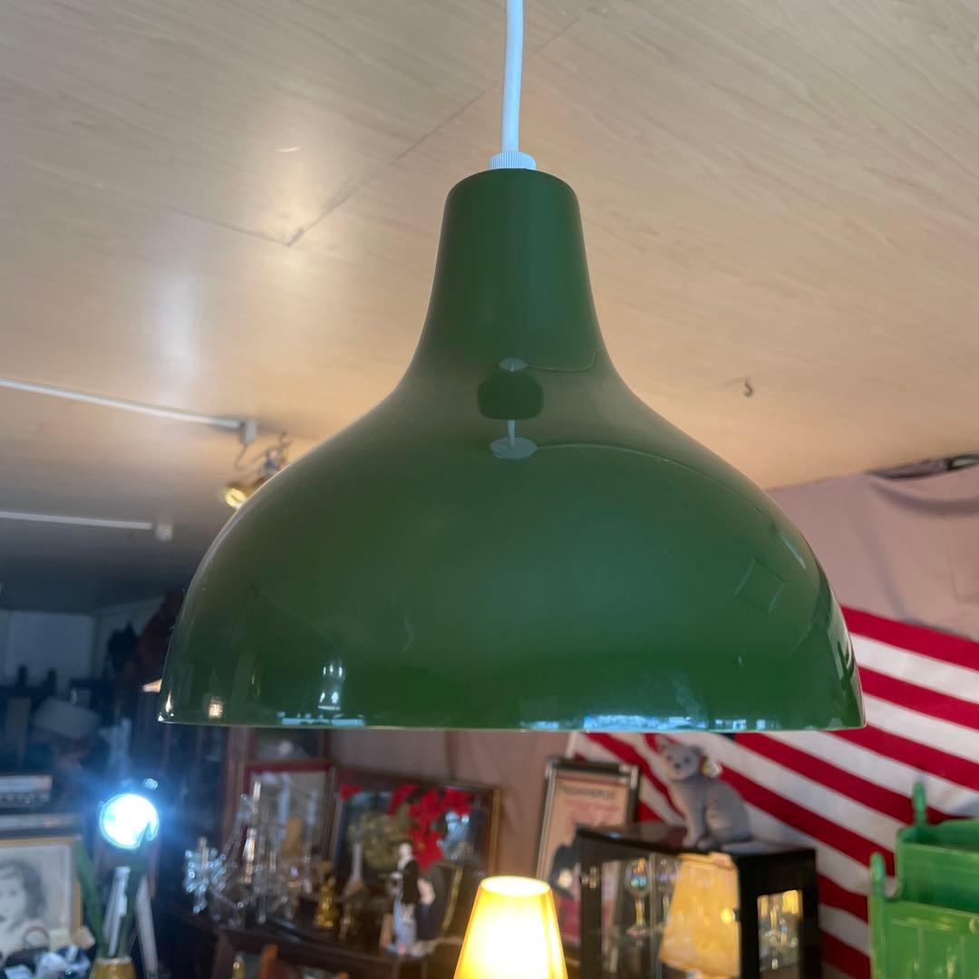 アルミ製天井吊り下げのランプ