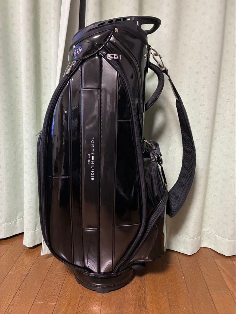 トミーヒルフィガー エナメル　キャディバッグ　未使用品