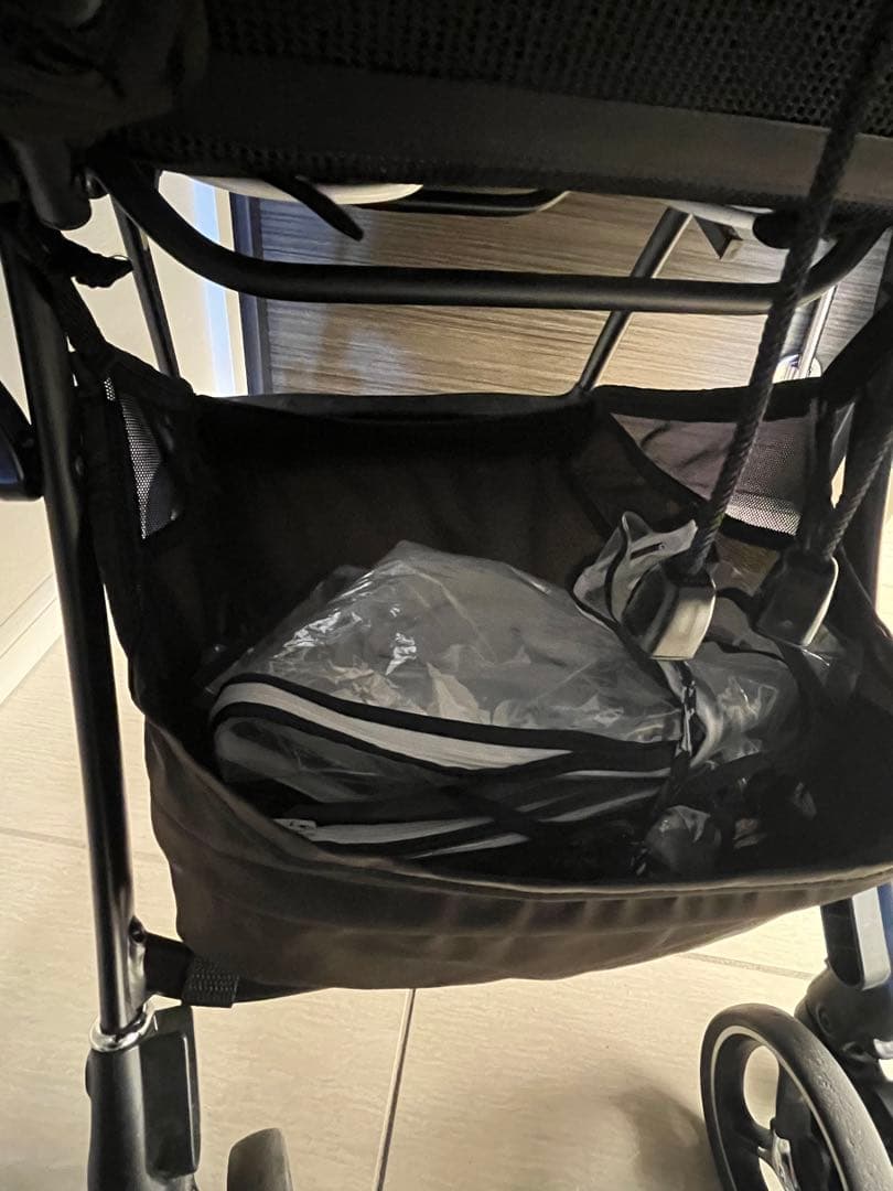 アップリカ　ベビーカー　ラクーナビッテクッション　アカチャンホンポ　限定カラー