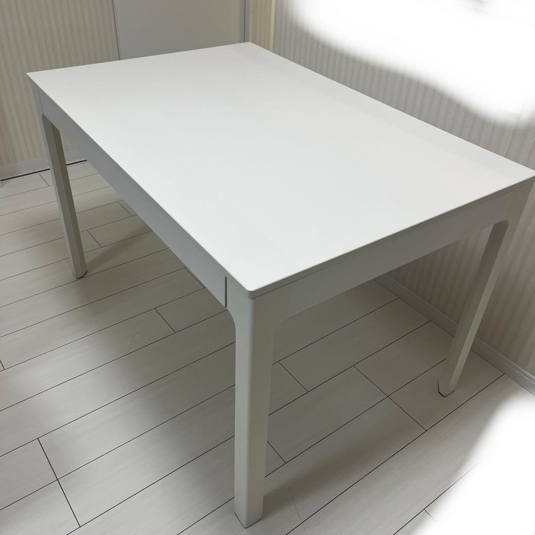 引取り限定　IKEA ホワイト ダイニングテーブル 伸長式