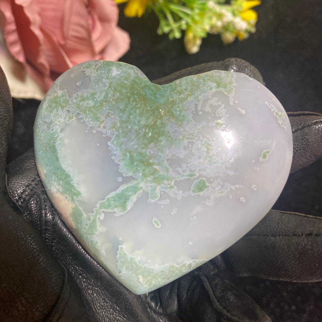 高品質 グリーン桜瑪瑙 ハート 握り石 置き石 天然石 ❶