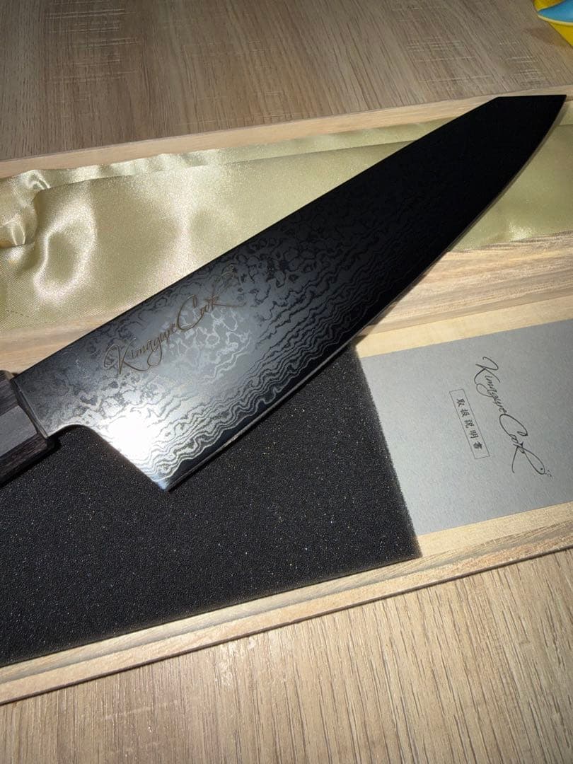 気まぐれブラック　明日メルカリ開くまでこの値段でいきます。