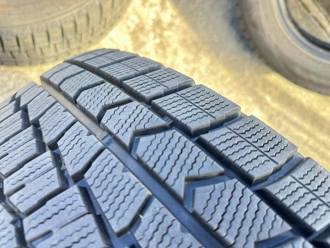 205/65/R16 DUNLOP WINTERMAXX WM02 4本バリ山