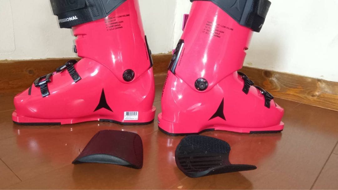 アトミックブーツ、シダスのインソール付属