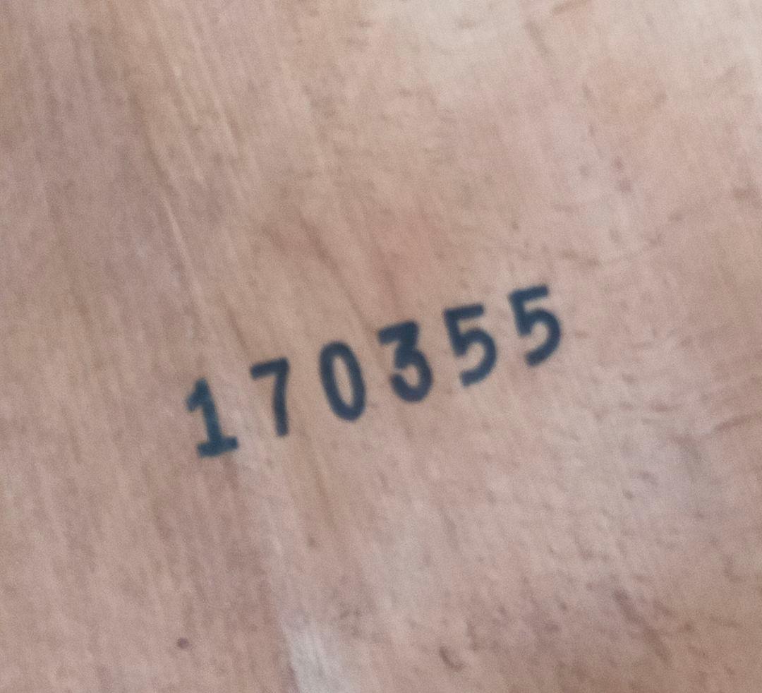 飛騨産業キツツキマーク　木製スピンドルバックチェア ハンドル付き