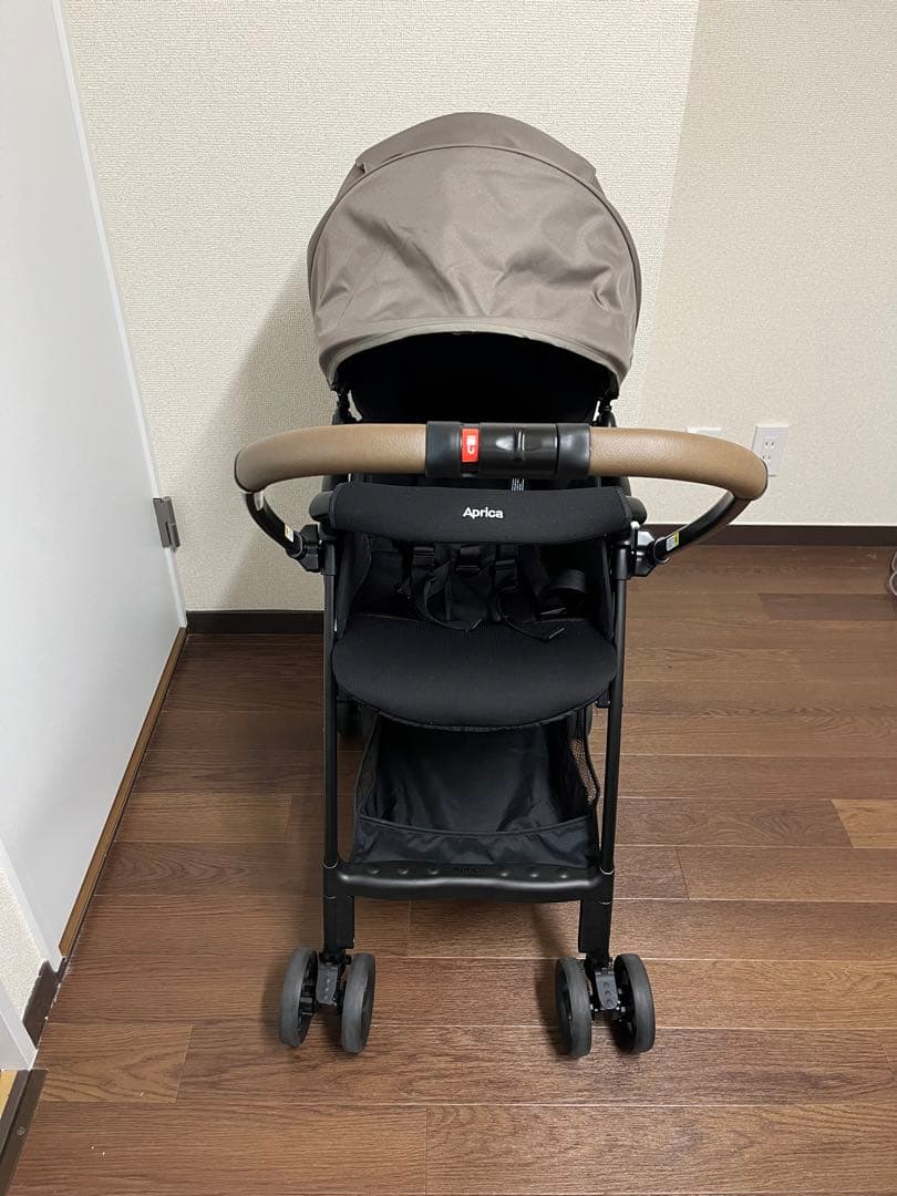 【美品】アップリカ　カルーンエアーメッシュ　ベビーカー
