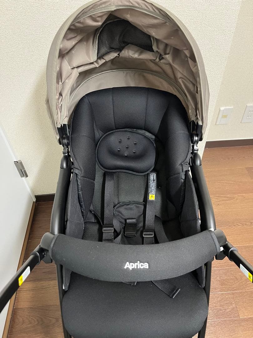 【美品】アップリカ　カルーンエアーメッシュ　ベビーカー