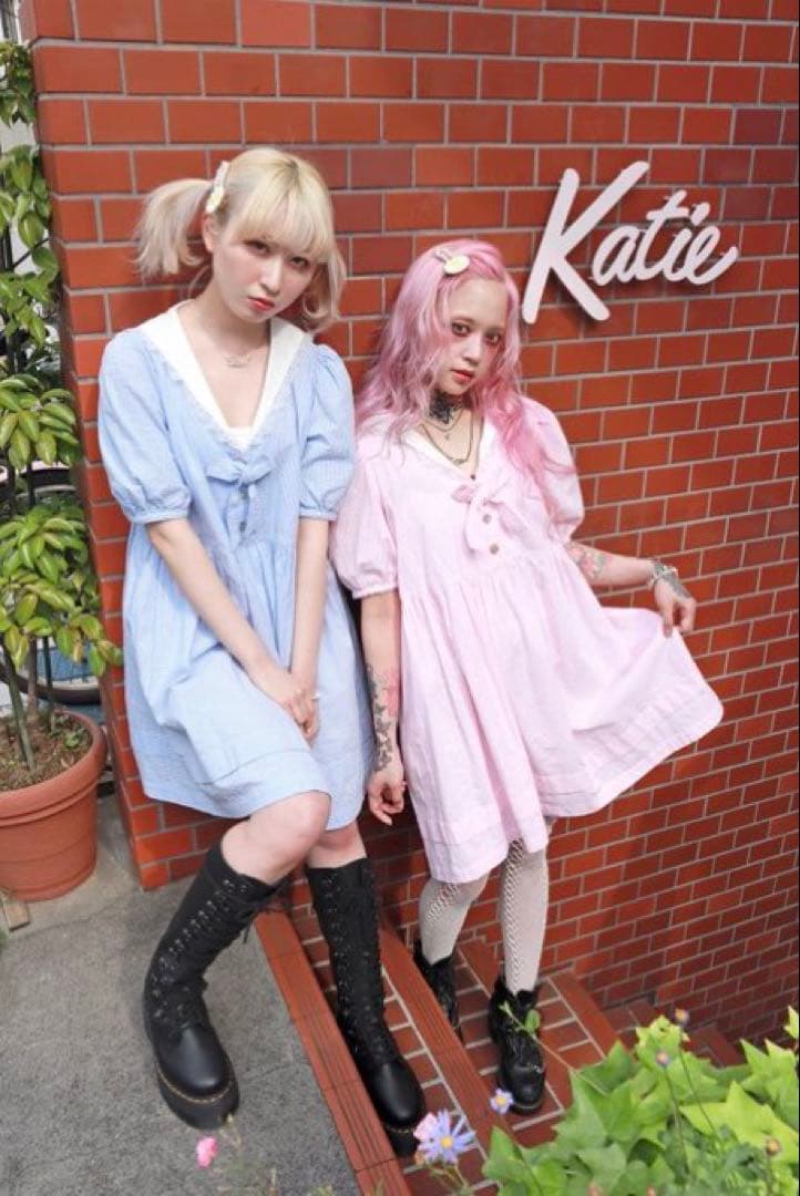 新品　Katie BABY-SITS! ギンガムチェックワンピース　ブルー