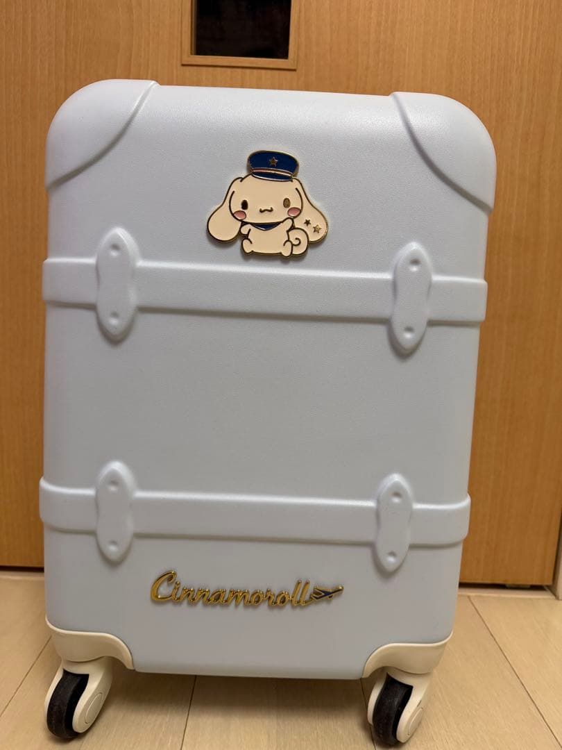 Sanrio サンリオ　シナモロール　スーツケース　機内持ち込みサイズ